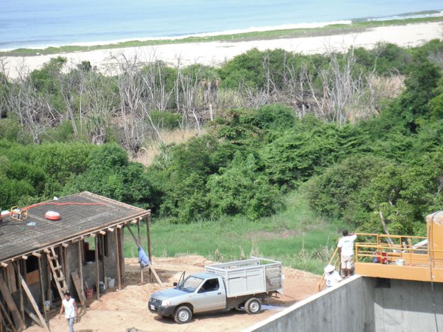 Laguna, vista de la planta de tratamiento de aguas residuales.