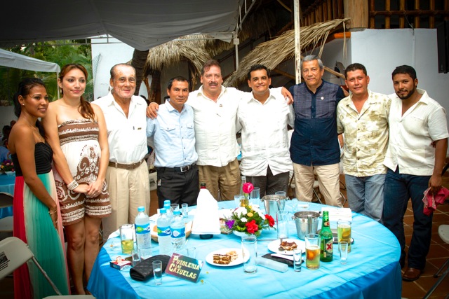 Puerto Escondido restaurant owners<br />Photo: Roberto Cuevas