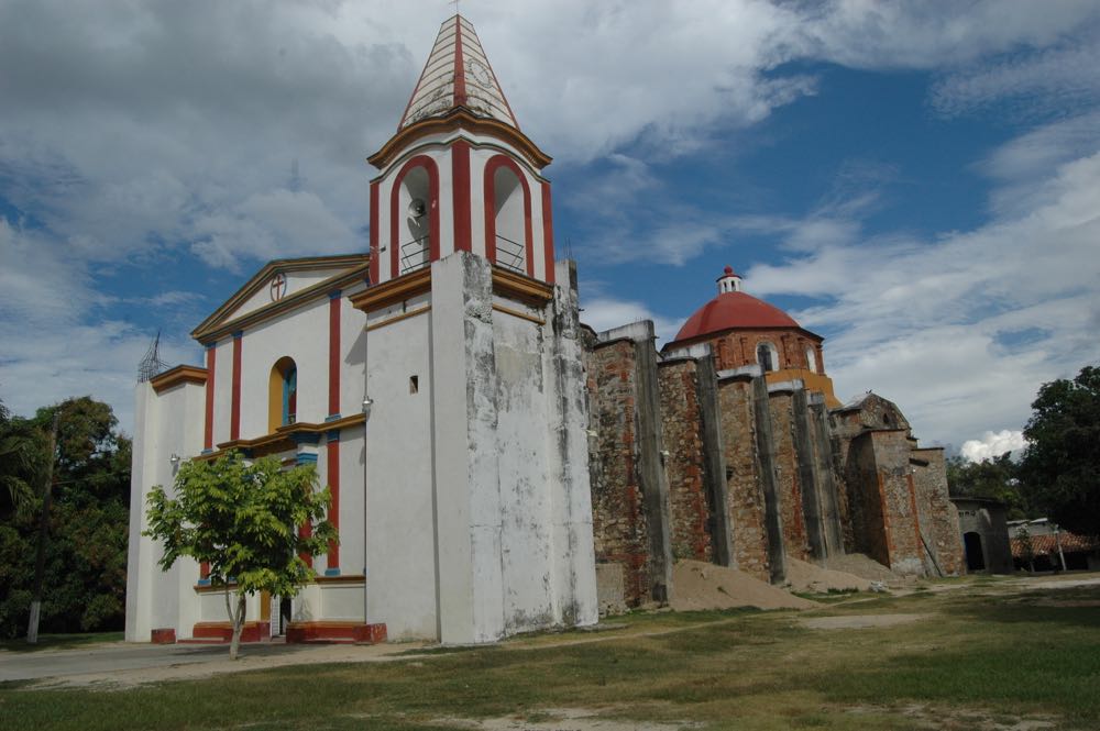 Iglesia, Amuzgos