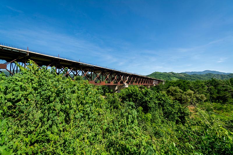 Puente del río Colotepec.