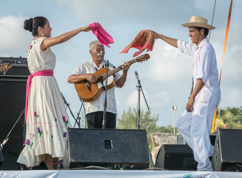 La Chilena, Zicatela.<br />Foto: Ernesto J. Torres, Casa 12