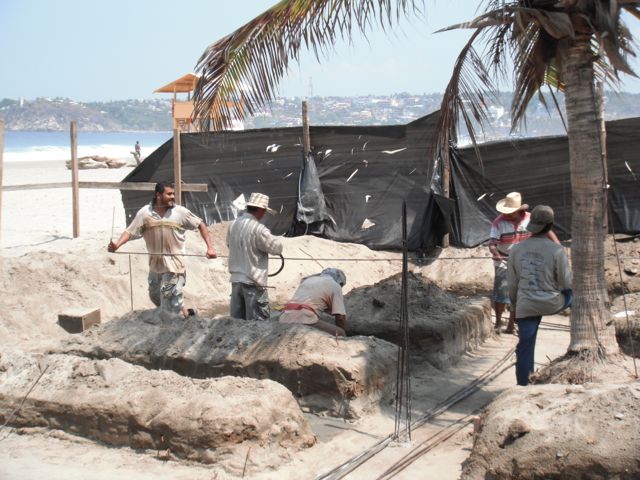 Construcción de la “Ballena”, 16 de mayo, 2012.